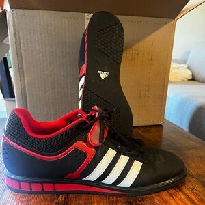 Adidas powerlift shoes